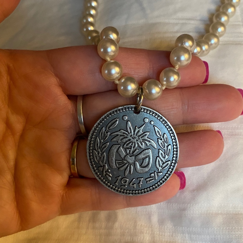 CHRISTIAN DIOR Silver Medallion Pearl Necklace
